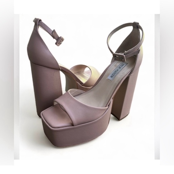Steve Madden Shoes - Steve Madden Kassiani Platform Heel